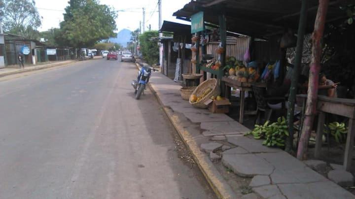 Hostal Brisas Del Ometepe Habitacion 1 リバス エクステリア 写真