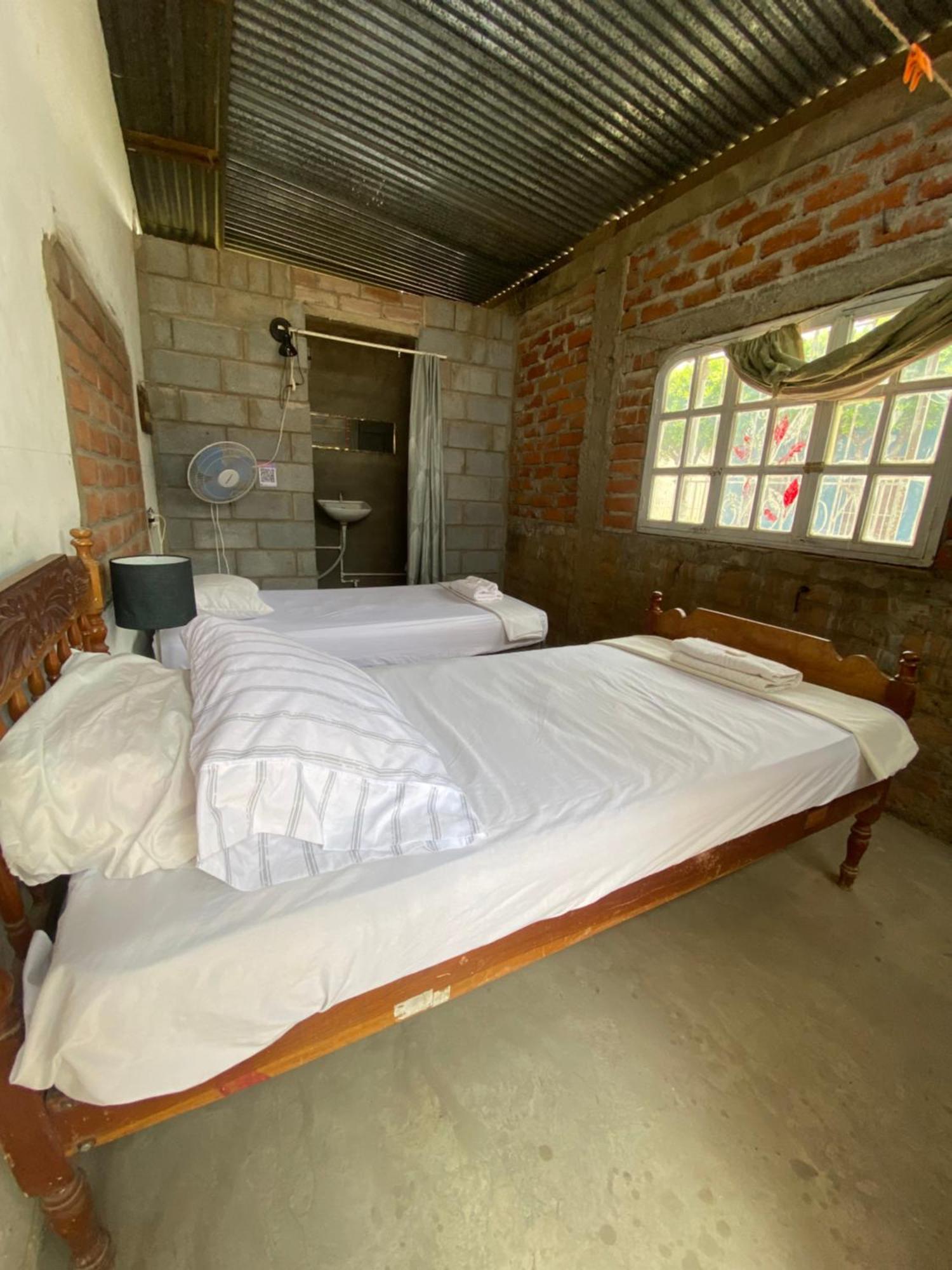 Hostal Brisas Del Ometepe Habitacion 1 リバス エクステリア 写真